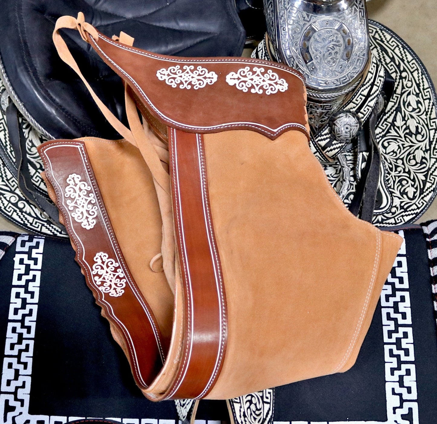 38" Brown Charros Chaps Chaparreras Charras De Gamuza - M - Royal Saddles - Charro Polainas/Chaps