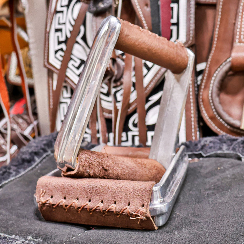 Montura Charra Estribos Aluminum Stirrups - M - Royal Saddles - Charro Saddle Parts